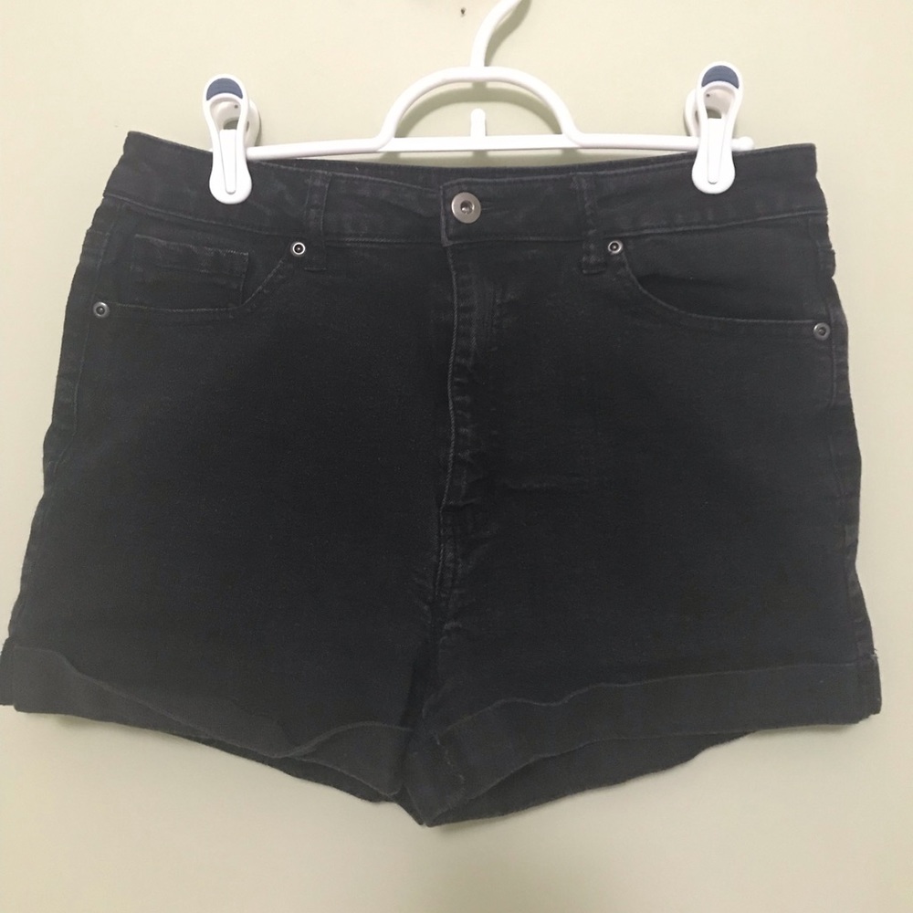 High waisted black jean shorts